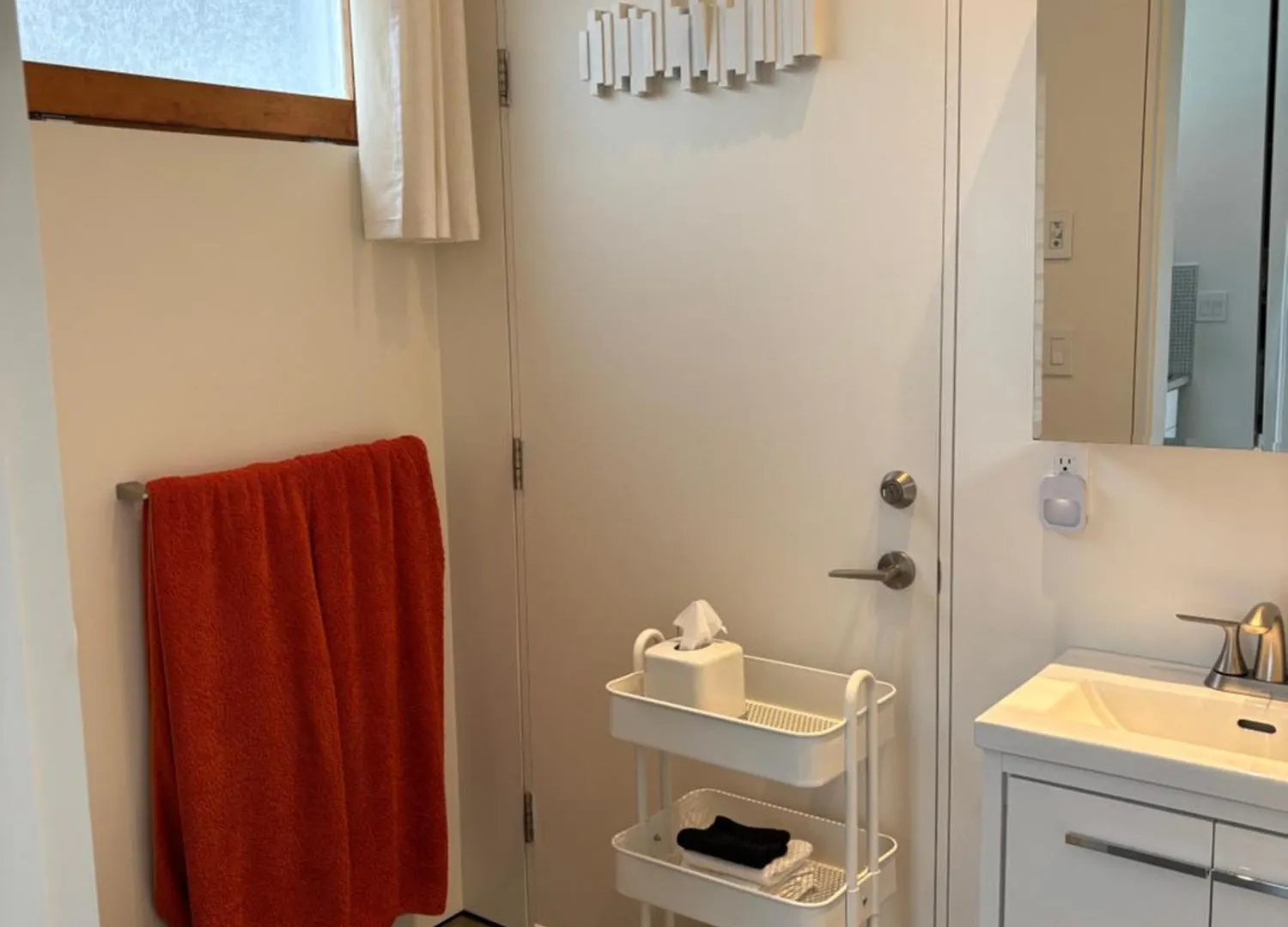 The Cube Apartment Cowichan Bay Canada