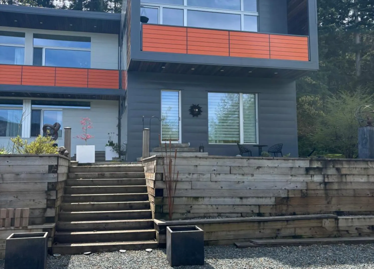 The Cube Apartment Cowichan Bay