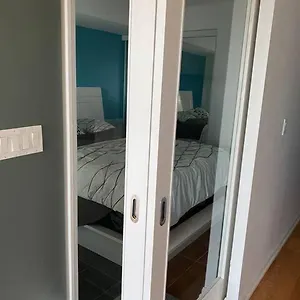 Lovely- 1 Bedroom With Pool Apartment Toronto